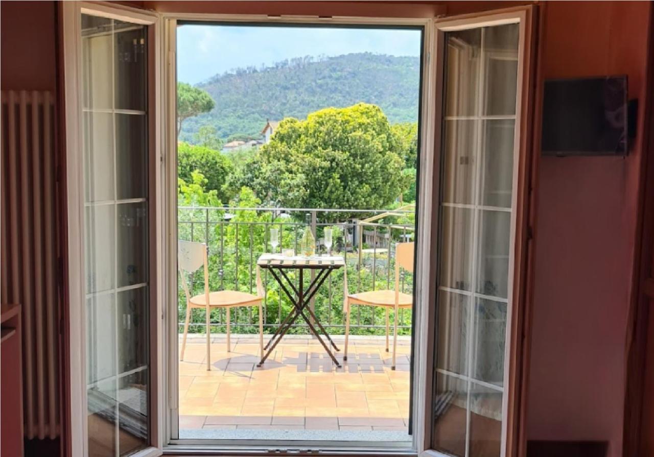La Terrazza Sui Limoni: Nature Retreat with Beach and Adventure Access Cisano sul Neva Exterior photo